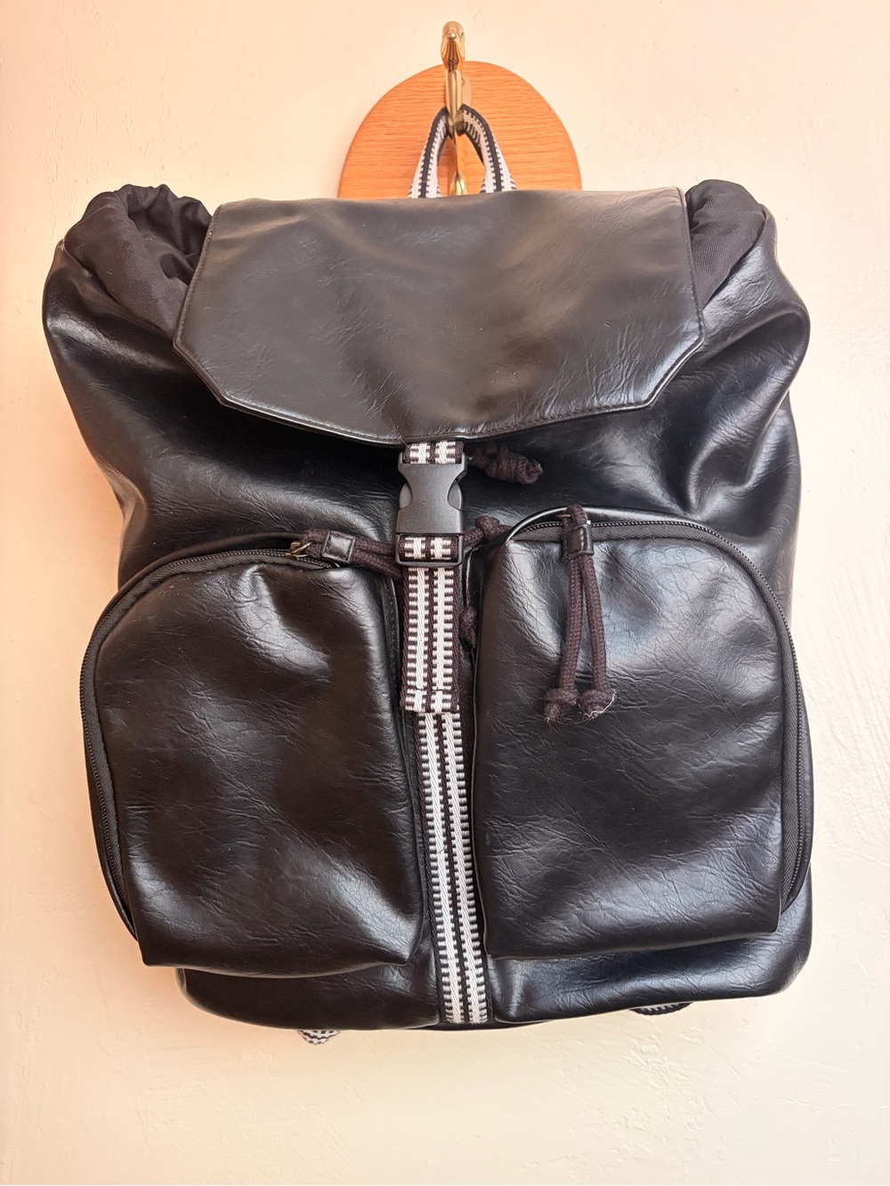 Universal thread backpack